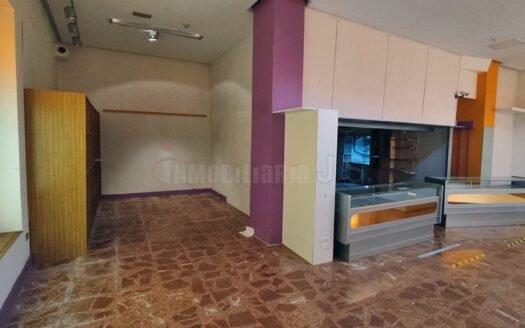 Local comercial céntrico (1800-B)