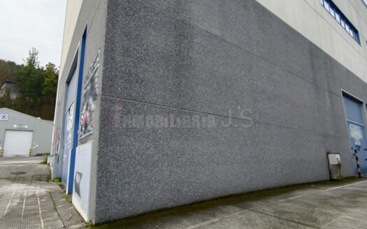 Nave Industrial bien ubicada y comunicada (1905-B)